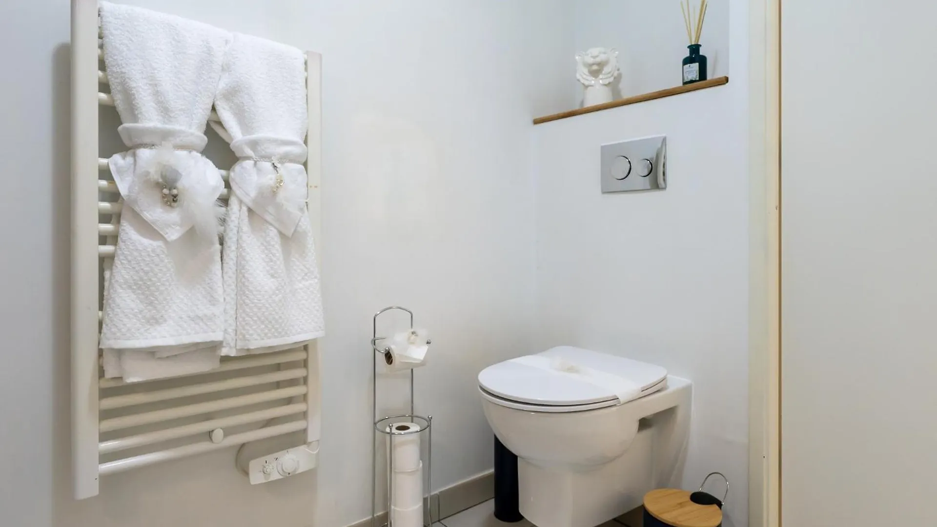 Apartment Au Charme Lyonnais Classe 3 Etoiles Venissieux